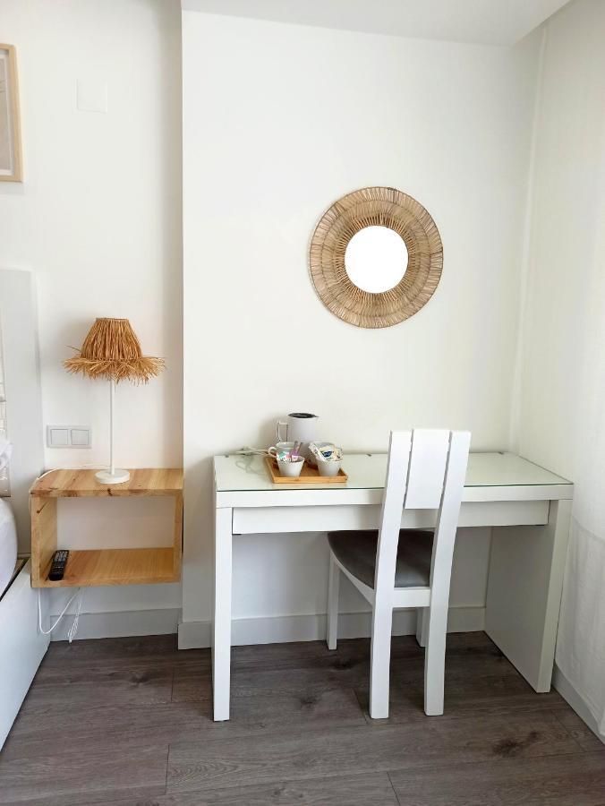 Bed and Breakfast Supertubos House Peniche Atouguia Da Baleia Esterno foto