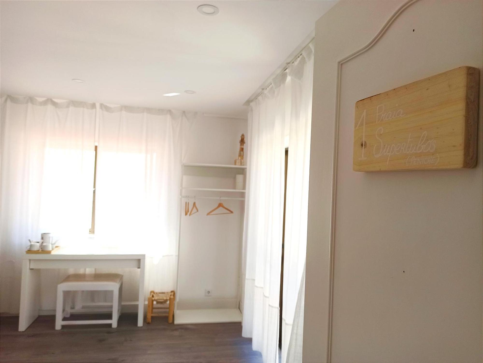 Bed and Breakfast Supertubos House Peniche Atouguia Da Baleia Camera foto