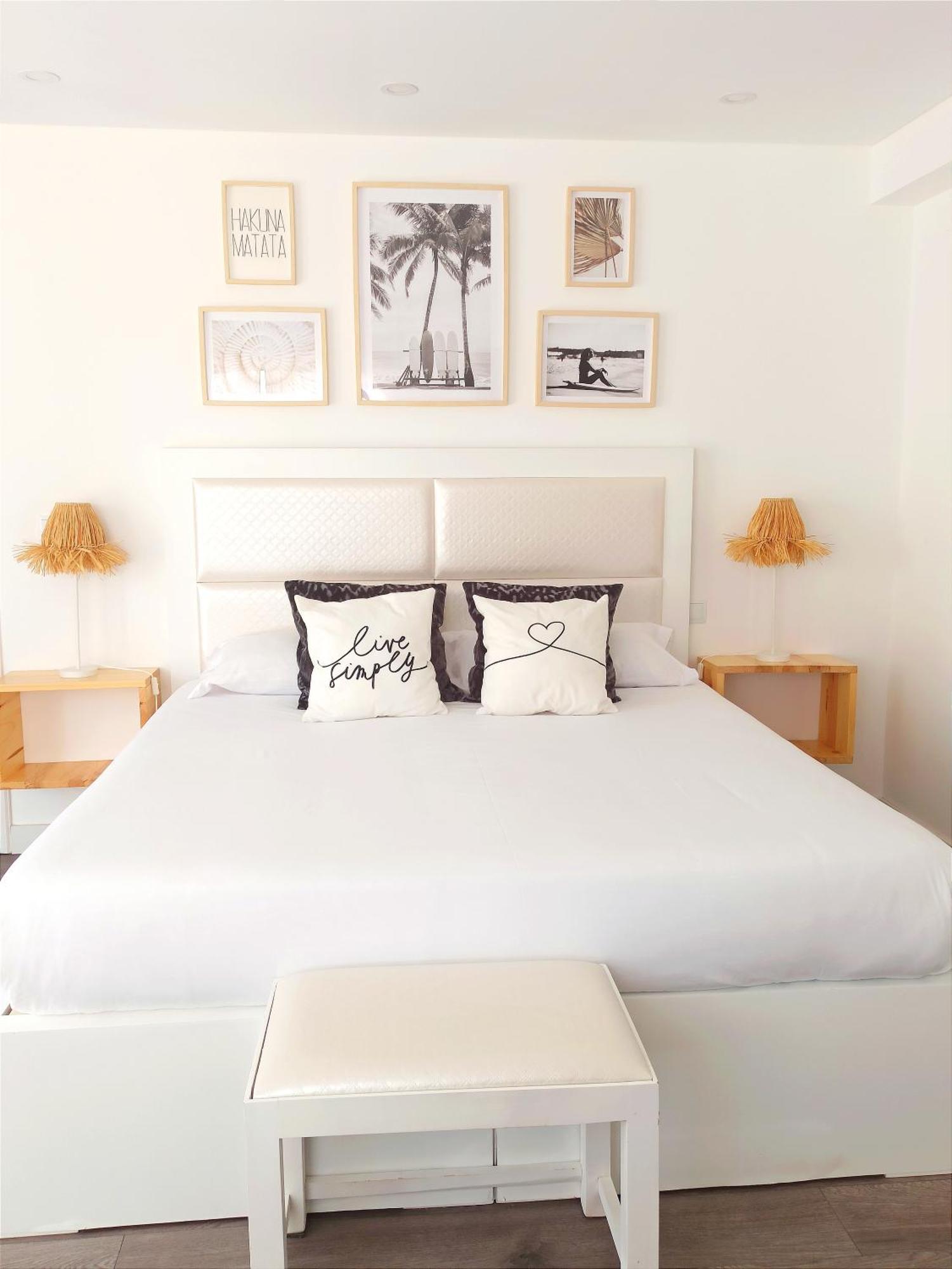Bed and Breakfast Supertubos House Peniche Atouguia Da Baleia Esterno foto
