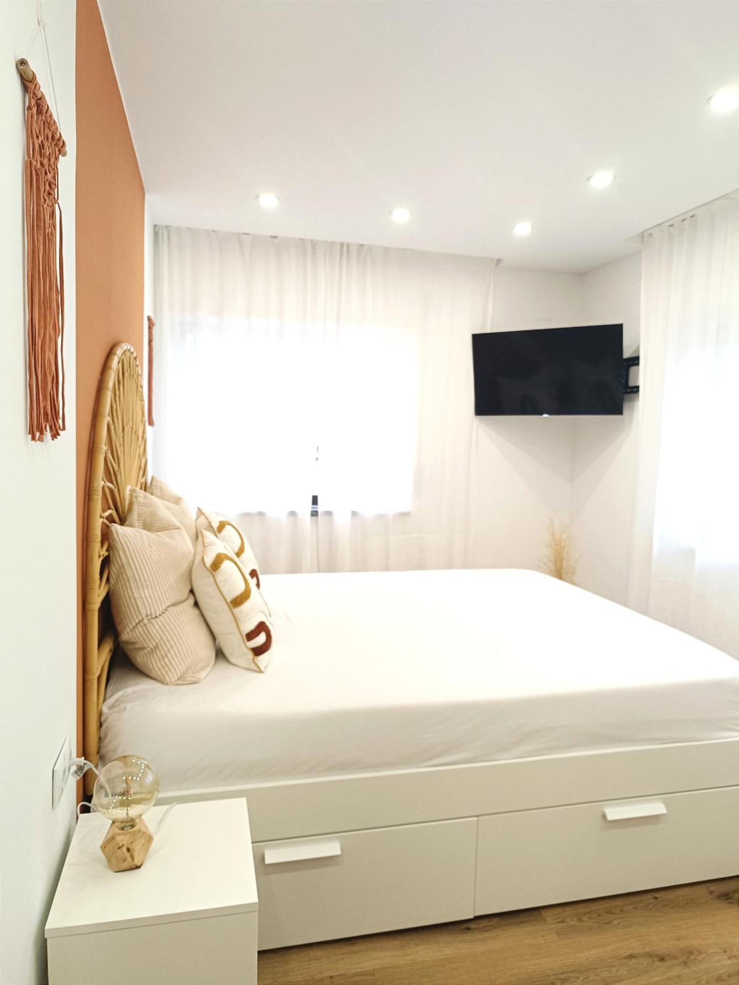 Bed and Breakfast Supertubos House Peniche Atouguia Da Baleia Esterno foto